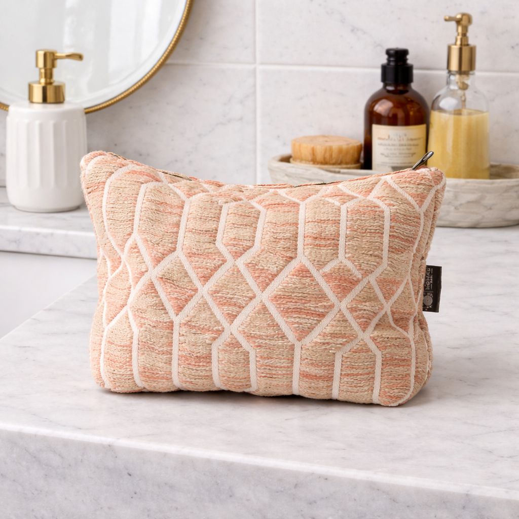 Nomad Sari Indian Jacquard Toilettas  - Rose Lattice