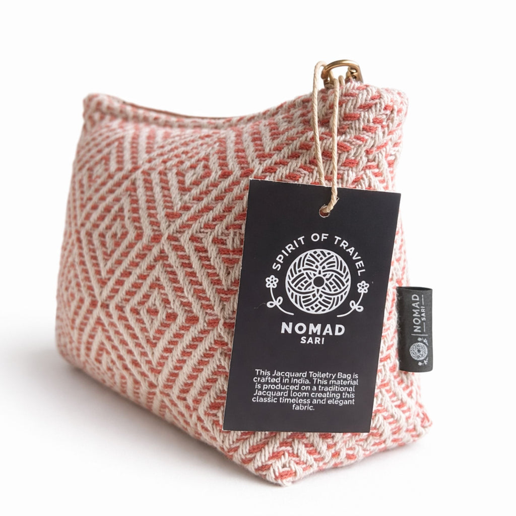 Nomad Sari Indian Jacquard Toilettas - Coral Maze