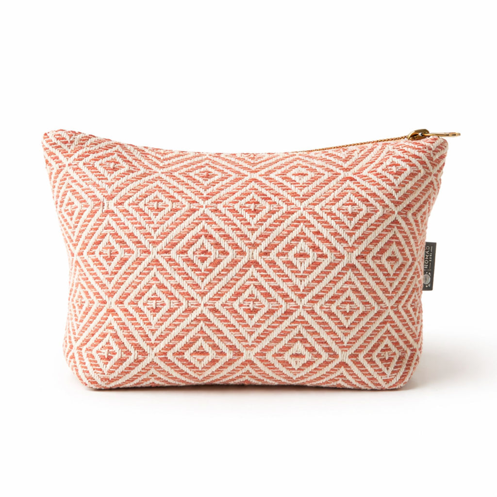 Nomad Sari Indian Jacquard Toilettas - Coral Maze