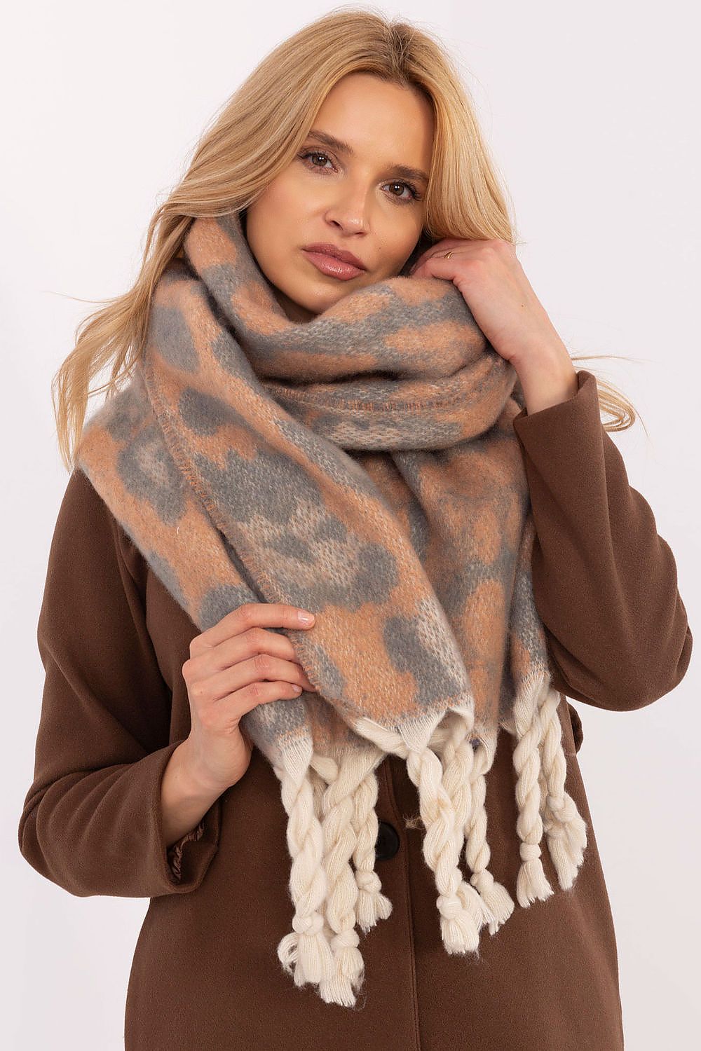  sjaal model 205964 AT 