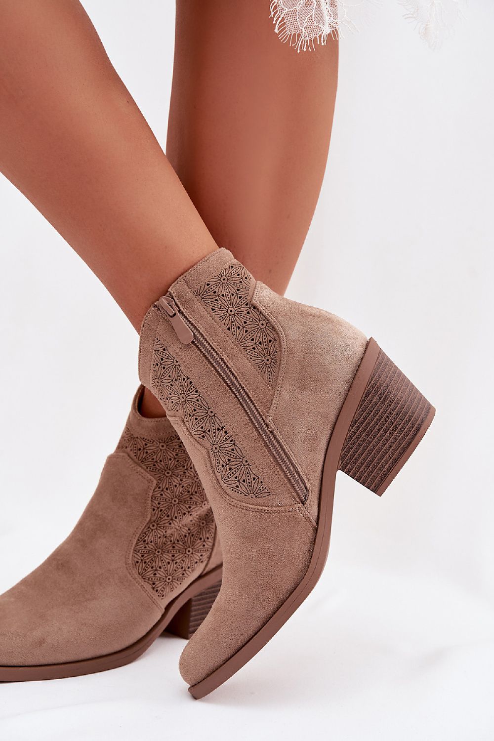 Laarsjes met hoge hak model 224428 Step in style 