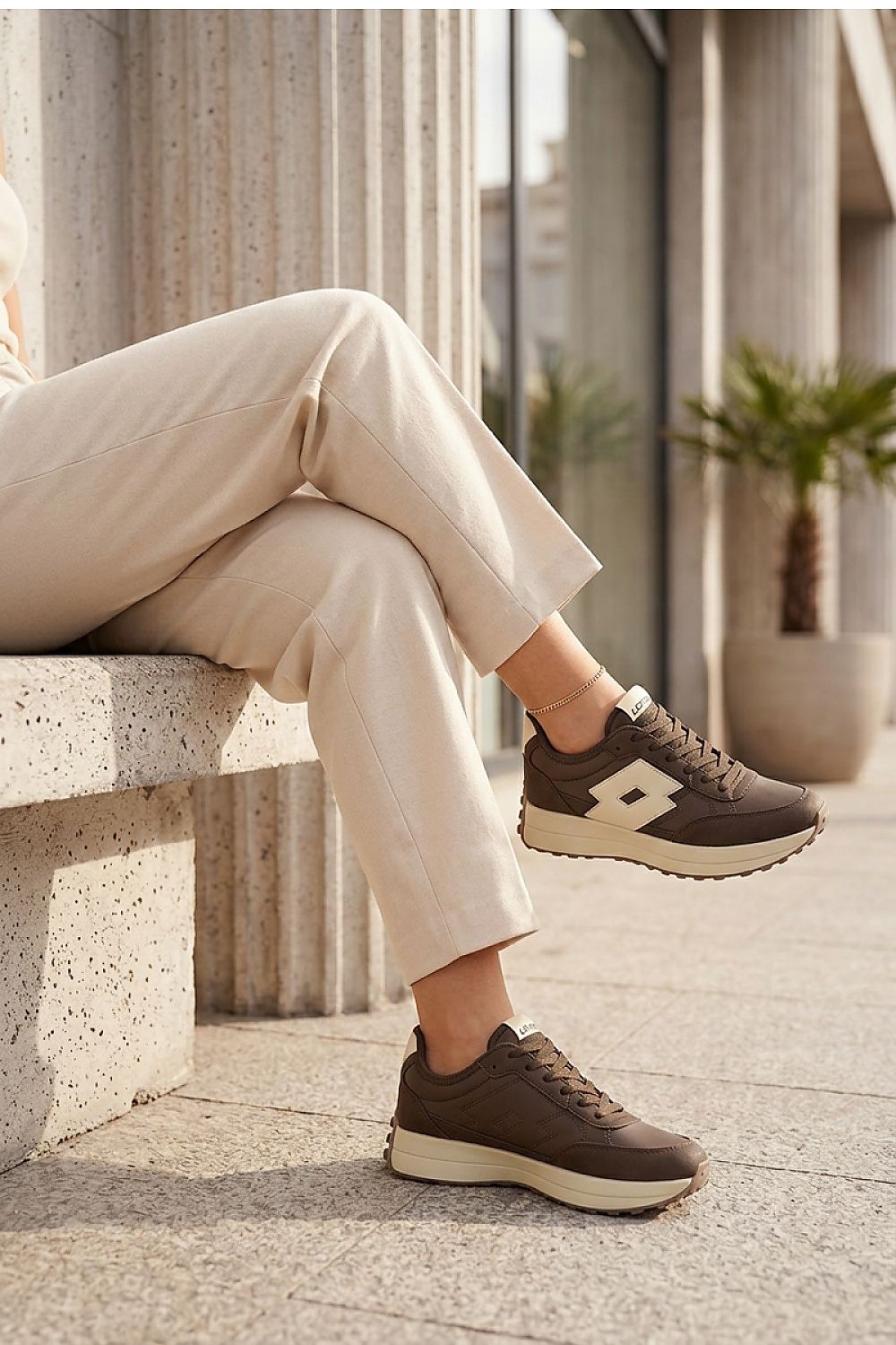 Sportchoenen op een platform model 230615 Step in style 