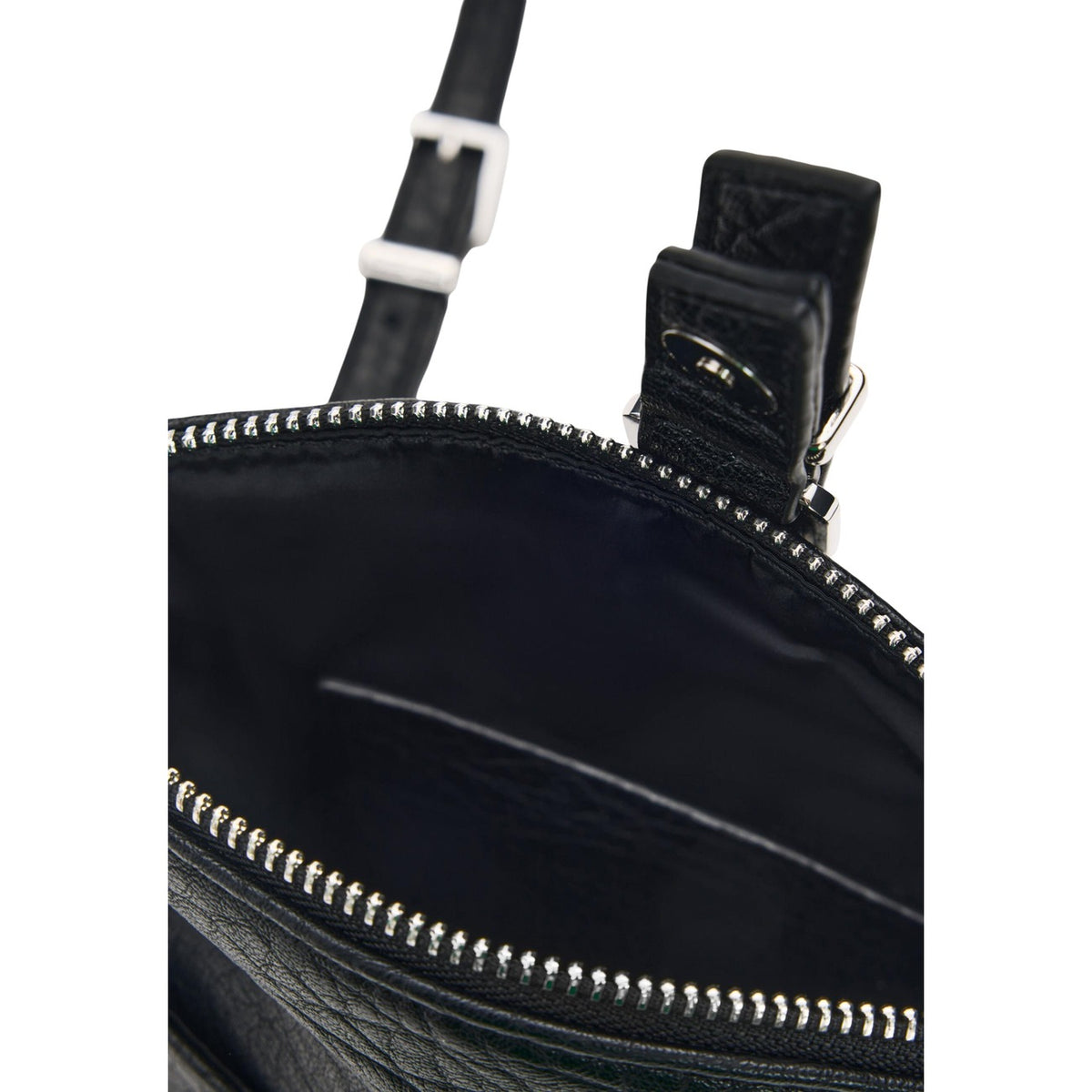 Desigual portemonnee zwart met knopen • zakken: binnenzakken • size (cm): w21 x h12 x l3 (cm)