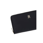 Tommy Hilfiger portemonnee zwart met knopen • zakken: binnenzakken • size (cm): w2 x h10 x l2 (cm)