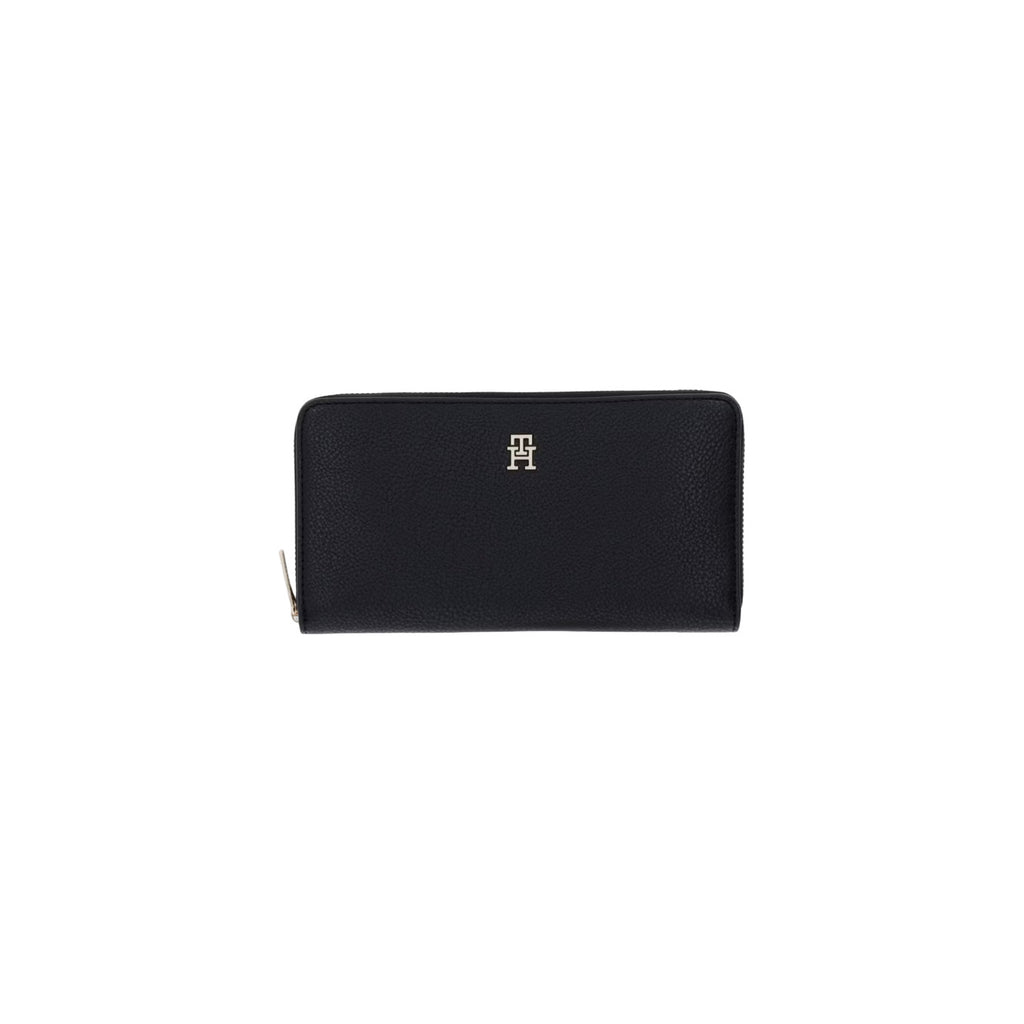 Tommy Hilfiger portemonnee zwart met knopen • zakken: binnenzakken • size (cm): w2 x h10 x l2 (cm)