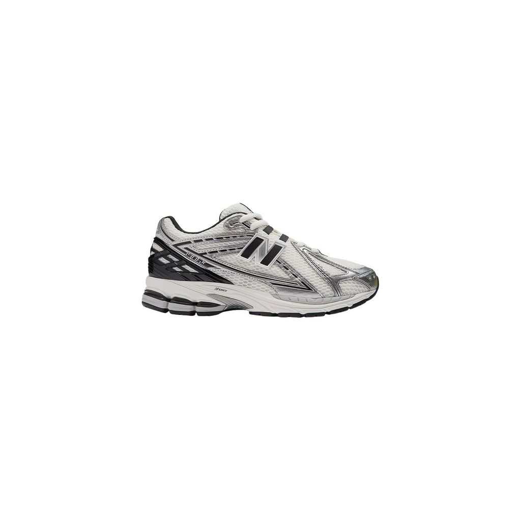 New Balance Women Sneakers