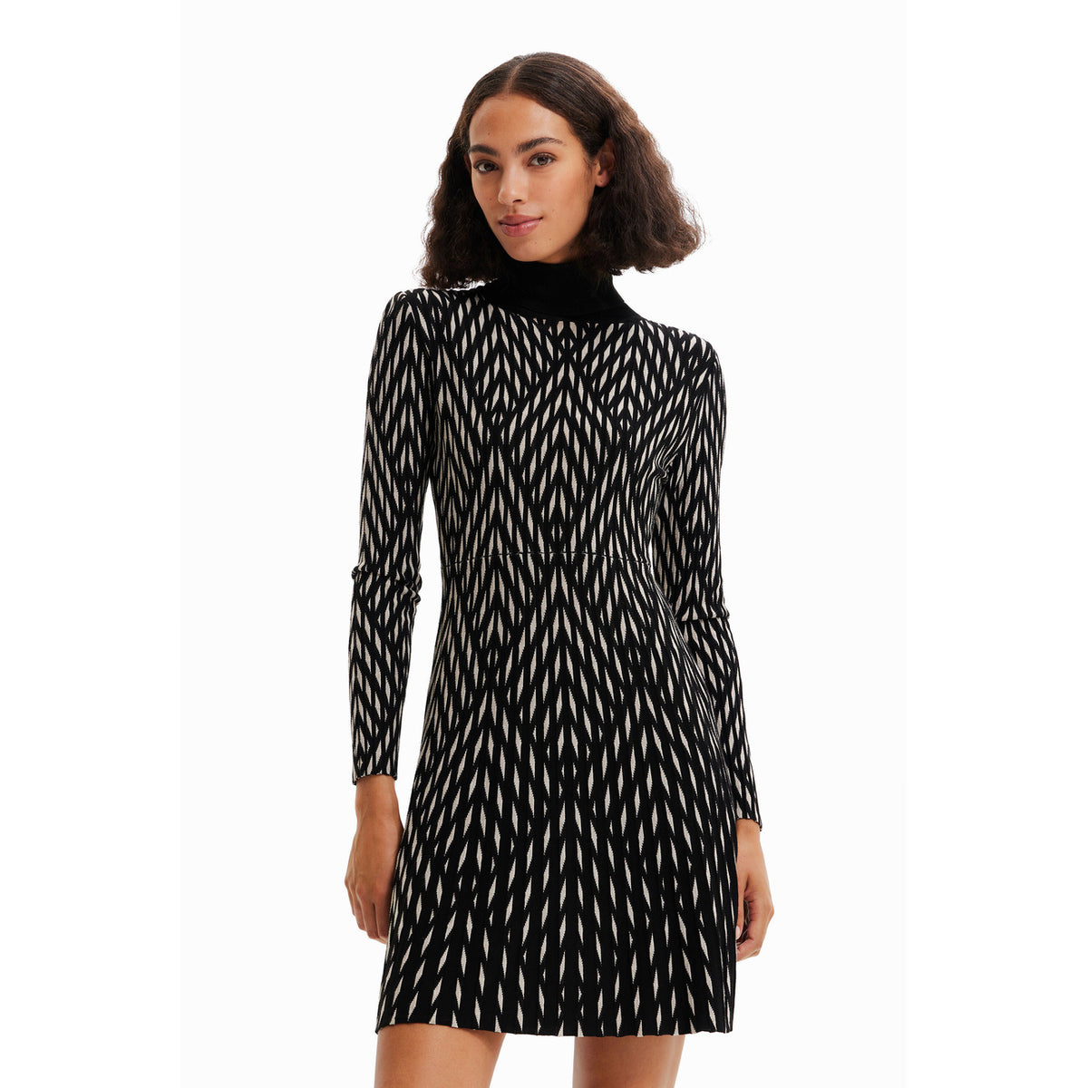 Desigual damesjurk zwart - productfoto 3