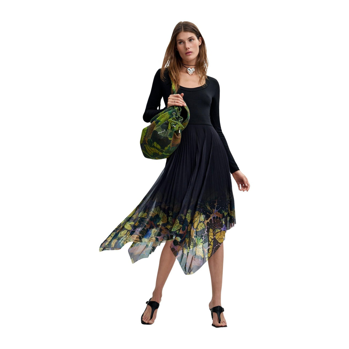Desigual damesjurk zwart - vooraanzicht