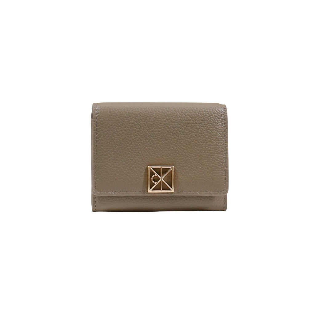 Calvin Klein portemonnee beige met automatische knoop • zakken: binnenzakken • size (cm): 10x7.5x2
